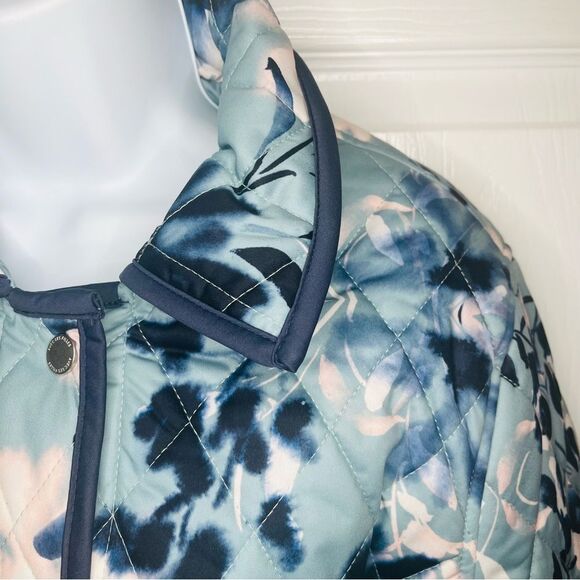 Avec Les Filles Winter Floral Tie Waist Quilted Jacket Snaps Blue White M NWT - Picture 7 of 13